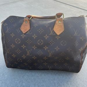 Louis Vuitton Speedy 35